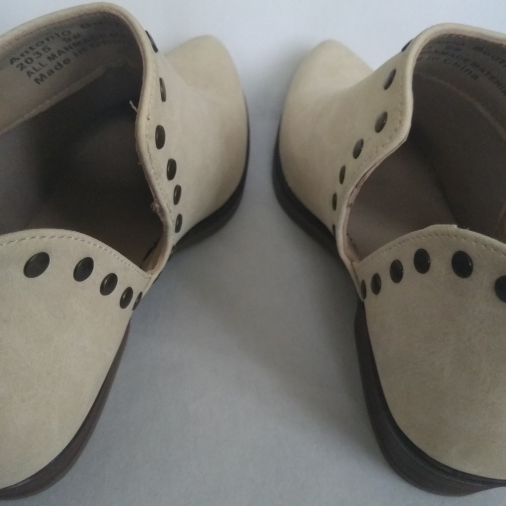 NWT Seven7 Antonio Studded Bootie WMNS Size 9 / Milk Cream Color - Picture 4 of 13